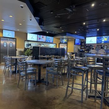 Poway Social House - Indoors - American Near Me - Poway, California