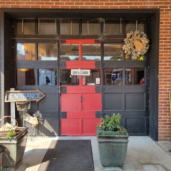 The Attic - The Attic - American Near Me - Clarkesville, Georgia