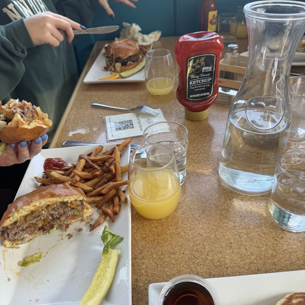 Port & Park - Park Burger - New American Near Me - Chicago, Illinois Port & Park - Park Burger - New American Near Me - Chicago, Illinois