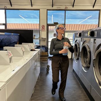 Sunrize Coin Laundry - Crazy white lady who attacked me - Laundromat Near Me - Rancho Cucamonga, California Sunrize Coin Laundry - Crazy white lady who attacked me - Laundromat Near Me - Rancho Cucamonga, California
