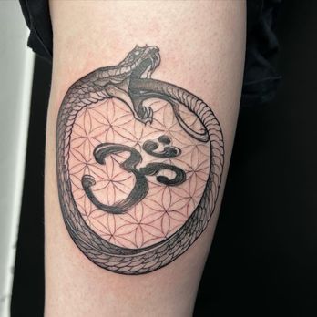 Motorink - Tattoo Near Me - Amsterdam, New Hampshire