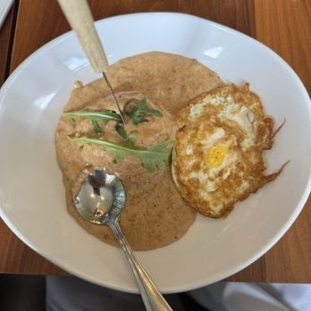 Scarlett Begonia - Biscuits and gravy - Breakfast & Brunch Near Me - Santa Barbara, California