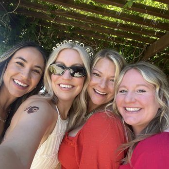 Rockin' Wine Tours - Wine Tours Near Me - Temecula, California