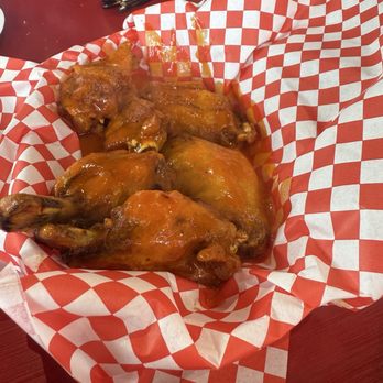 Prime Pizza - Buffalo Wings - Pizza Near Me - El Segundo, California