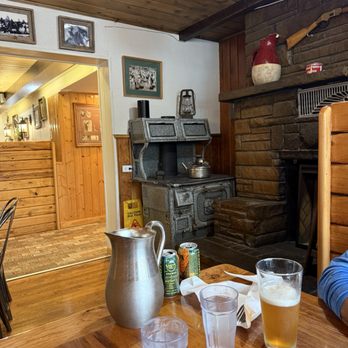 Bryce Canyon Pines Restaurant - Our table - American Near Me - Bryce Canyon, Utah