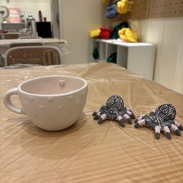 Mug and spider Mug and spider