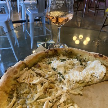 Hyde Park - Chicken pesto pizza! - Cocktail Bars Near Me - Webster, Texas