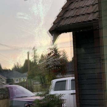 Energy Exteriors NW - Defect on window - Windows Installation Near Me - Bothell, Washington Energy Exteriors NW - Defect on window - Windows Installation Near Me - Bothell, Washington