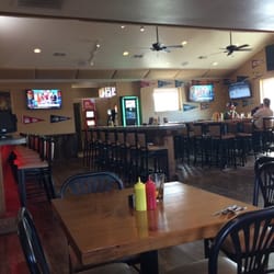Jackson Creek Bar & Grille - Dining area.   Nice.