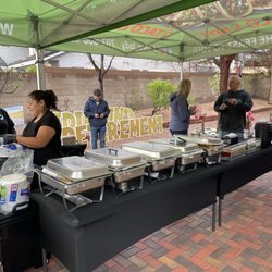 D Taco Lady - Dacia's food staging.