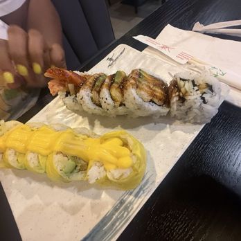 Yummy Sushi - Manga Tango Dynamite Roll - Japanese Near Me - Charlotte, North Carolina