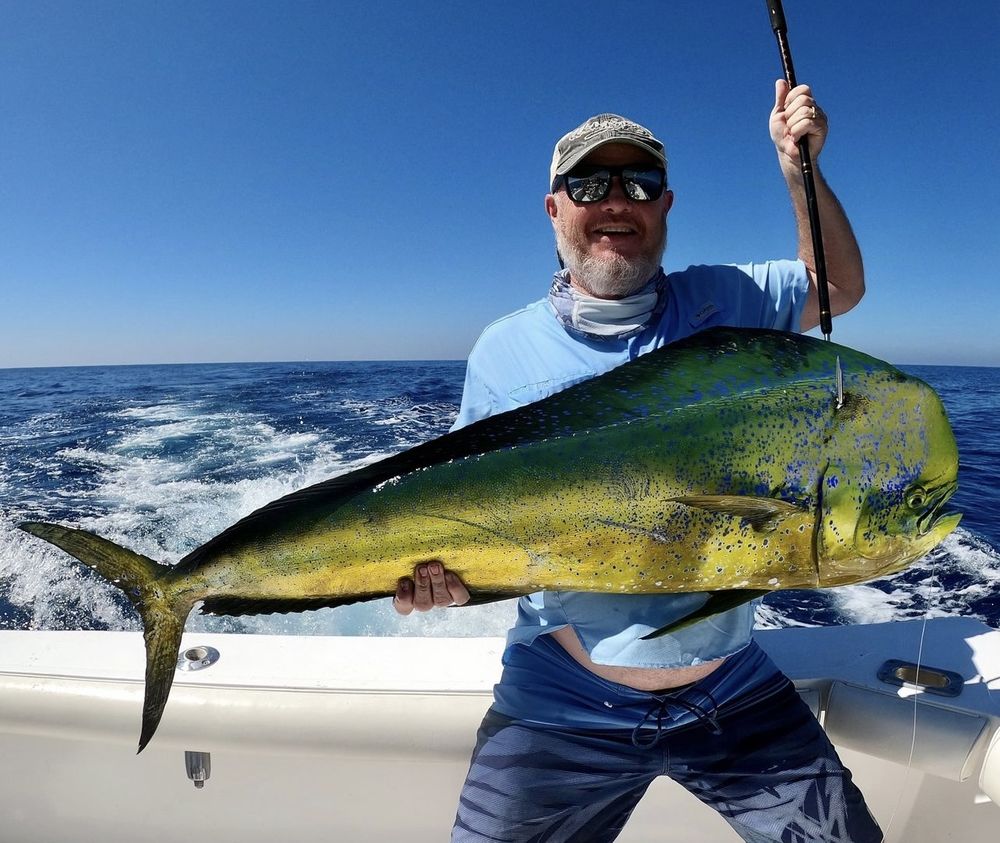 Bay Breeze SportFishing Logo