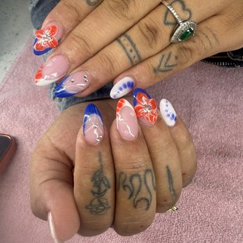 Lovely Nails - 4th of July design set - Nail Salons Near Me - Saint Paul, Minnesota