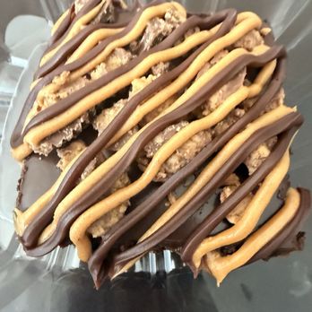 The Honeybee Baker - Bakeries Near Me - Clinton Township, Michigan