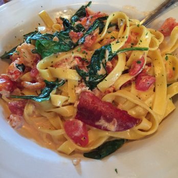 Lui Lui - Lobster and spinach - Italian Near Me - Nashua, New Hampshire Lui Lui - Lobster and spinach - Italian Near Me - Nashua, New Hampshire