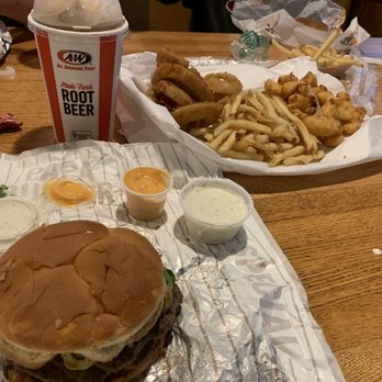 A&W Restaurant - Burger & lots of fried food! - Fast Food Near Me - Frankfort, Michigan