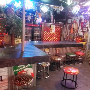 Giligins - Midget Bar - Bars Near Me - Scottsdale, Arizona Giligins - Midget Bar - Bars Near Me - Scottsdale, Arizona