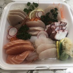 Deluxe assorted sashimi ($25.99) Deluxe assorted sashimi ($25.99)
