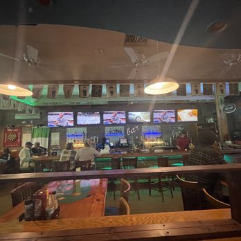 McKennas Place - Bar area - Seafood Near Me - New Smyrna Beach, Florida McKennas Place - Bar area - Seafood Near Me - New Smyrna Beach, Florida