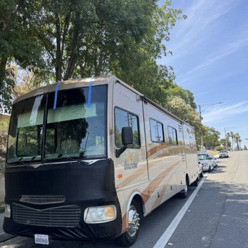 OnSite Auto Glass - Fleetwood Bounder Rv windshield replacement - Auto Glass Services Near Me - Riverside, California OnSite Auto Glass - Fleetwood Bounder Rv windshield replacement - Auto Glass Services Near Me - Riverside, California
