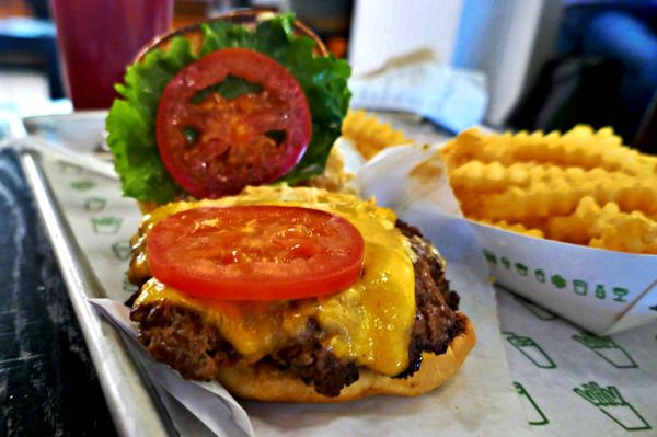 Shake Shack Chicago Athletic Association by null