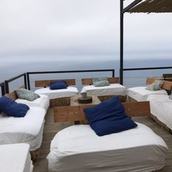 Cabañas Cuatro Cuatros - Bar with a view