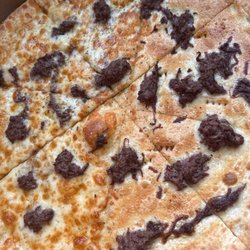Pizza Spinners - A disgusting pizza from pizza spinners in Lee Nh