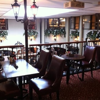 John Scott's Stable - Upstairs facing downstairs bar - Restaurants Near Me - Göteborg, O