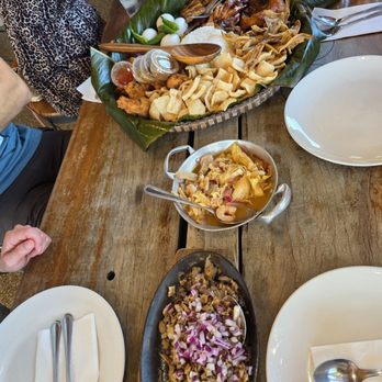 Isla Restaurant - Filipino Near Me - Newark, California