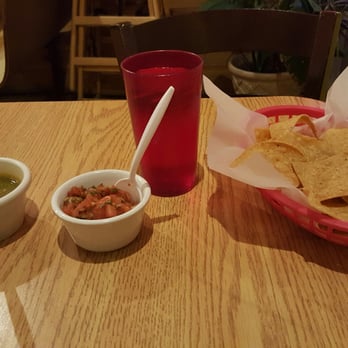 El Cid - Free chips and salsa - Mexican Near Me - Chicago, Illinois El Cid - Free chips and salsa - Mexican Near Me - Chicago, Illinois