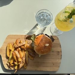 Fork & Bottle - Beetroot and black bean burger with the watermelon spritz