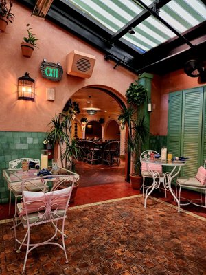 The Hideaway Beverly Hills by null