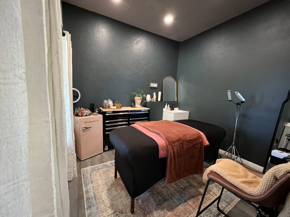 LUSH ESTHETICS CA 42335 50th St W, Lancaster, California Waxing