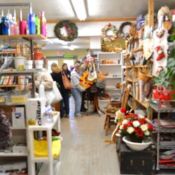 The Barn Thrift Shop - The Barn Thrift Shop, Pleasant Valley NY