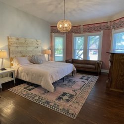 Olde Magnolia House