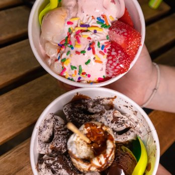 Roll It Up Ice Cream - cookie monster mixed with smores rolled ice cream and custom strawberry nitrogen ice cream - Ice Cream & Frozen Yogurt Near Me - Atlanta, Georgia Roll It Up Ice Cream - cookie monster mixed with smores rolled ice cream and custom strawberry nitrogen ice cream - Ice Cream & Frozen Yogurt Near Me - Atlanta, Georgia