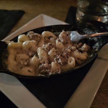 The Blind Rabbit - Duck Confit Mac & Cheese - Cocktail Bars Near Me - Anaheim, California