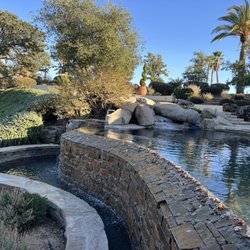 Simply Swim Pool Service and Repair - Pool infinity edge
