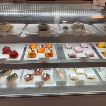 DayDream Cake Shop - Dessert Display (April 2022) - Desserts Near Me - San Francisco, California DayDream Cake Shop - Dessert Display (April 2022) - Desserts Near Me - San Francisco, California