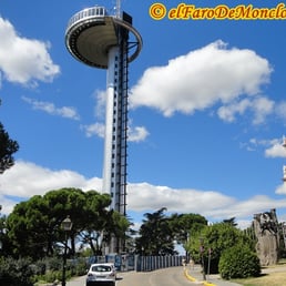"El Faro de Moncloa", Madrid, Spain, August 2011. Still closed, renovated & awaiting re-open. At right: Museo de America.