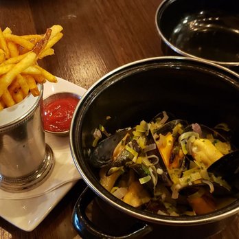 Perle Restaurant - Moules frites provençale - New American Near Me - Pasadena, California Perle Restaurant - Moules frites provençale - New American Near Me - Pasadena, California