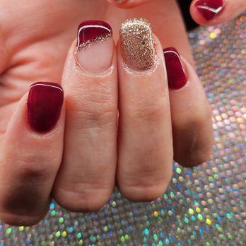 Creative Nail Salon - Nail Salons Near Me - Berwyn, Illinois