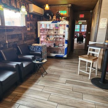 East Pecan Cigars - Cigar Bars Near Me - Pflugerville, Texas East Pecan Cigars - Cigar Bars Near Me - Pflugerville, Texas
