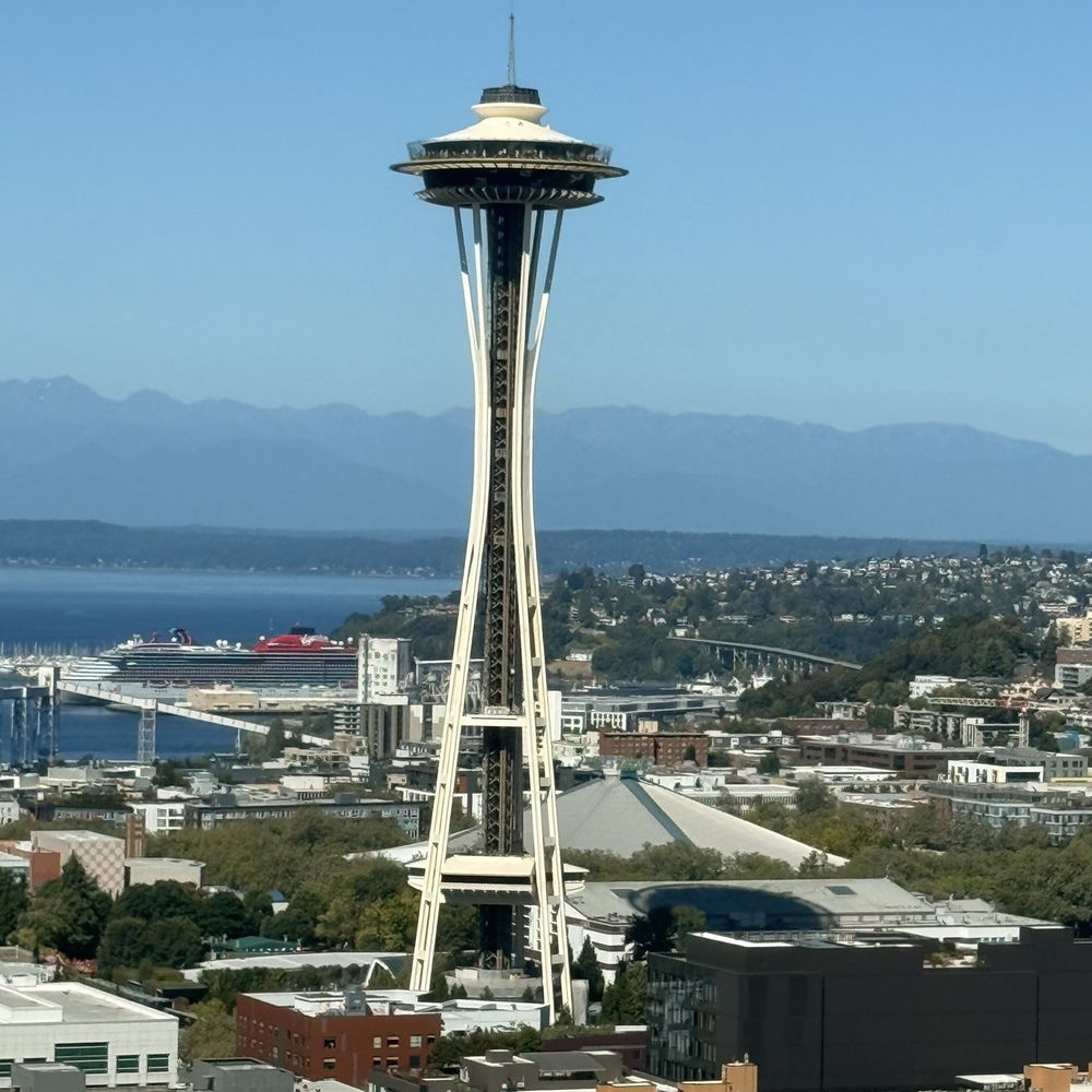McKenzie Apartments - Apartments Near Me - Seattle, Washington McKenzie Apartments - Apartments Near Me - Seattle, Washington