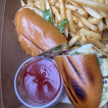 Julia's Restaurant - Best chicken sandwich in the area. - French Near Me - Berkeley, California