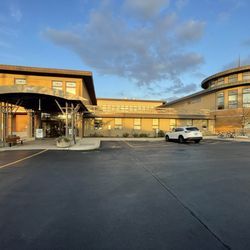 Niles-Maine District Library