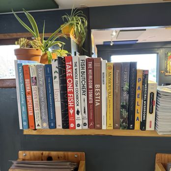 Yodelin - Book selection - Seafood Near Me - Port Angeles, Washington