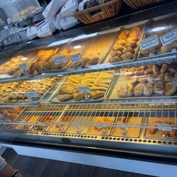 Vecky Bakery Hollywood