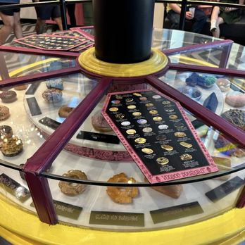 Voodoo Doughnut - Bakeries Near Me - Orlando, Florida Voodoo Doughnut - Bakeries Near Me - Orlando, Florida