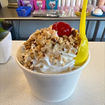 Loard's Ice Cream - Mint Delight Sundae - Ice Cream & Frozen Yogurt Near Me - San Leandro, California